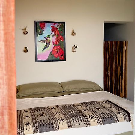 Casa Jasmin Bed & Breakfast 特隆戈内斯 外观 照片
