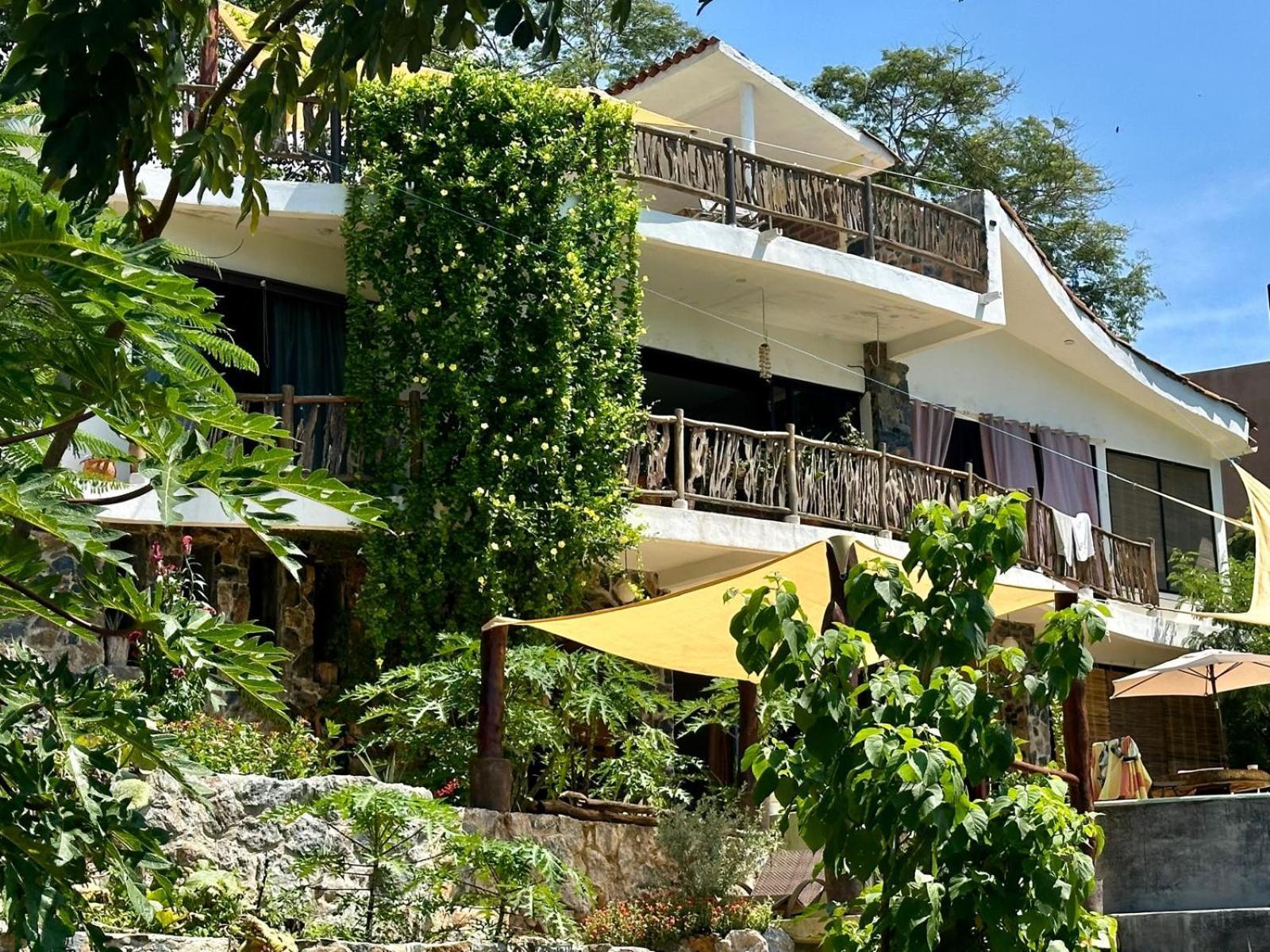 Casa Jasmin Bed & Breakfast 特隆戈内斯 外观 照片